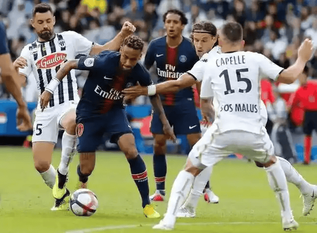 关于赛前法国杯焦点战；皇家社会临场应变；更衣室稳定；轮换策略成焦点的信息-开云APP